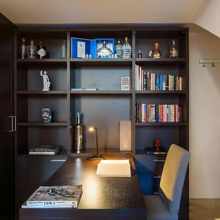 Atelier Spacious With Pool Villa