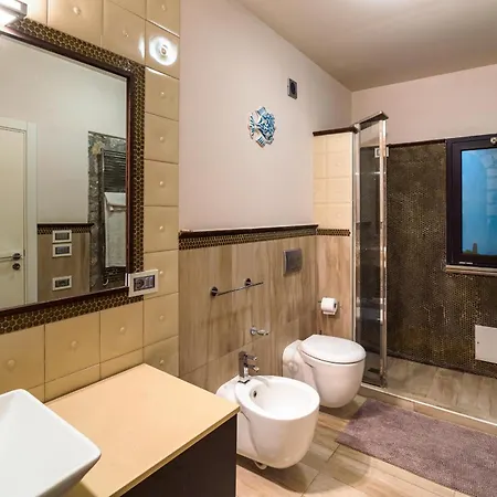 Atelier Spacious With Pool Taormina